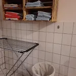 An Der Schusteracht Dachgeschoss Und Souterrain Apartment *