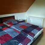 Apartment An Der Schusteracht Dachgeschoss Und Souterrain Kiel