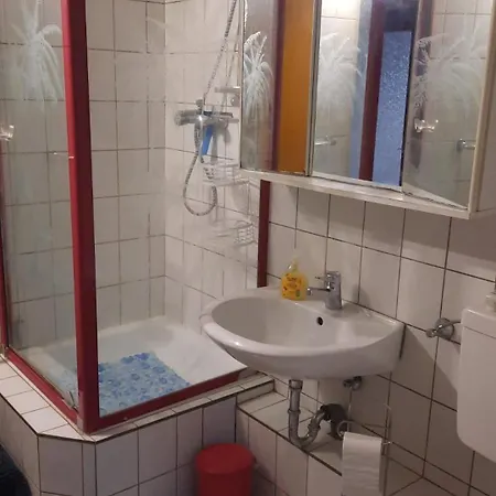An Der Schusteracht Dachgeschoss Und Souterrain 아파트 킬