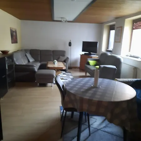 Apartment An Der Schusteracht Dachgeschoss Und Souterrain Kiel